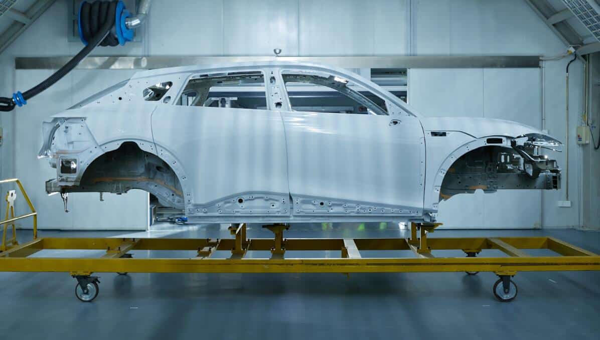 Jidu sees 1st validation prototype of ROBO-01 roll off line