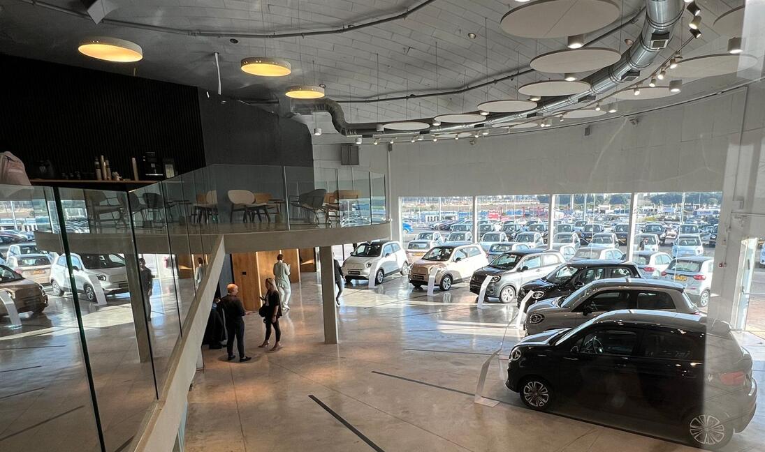 Leapmotor opens its first showrooms in Israel