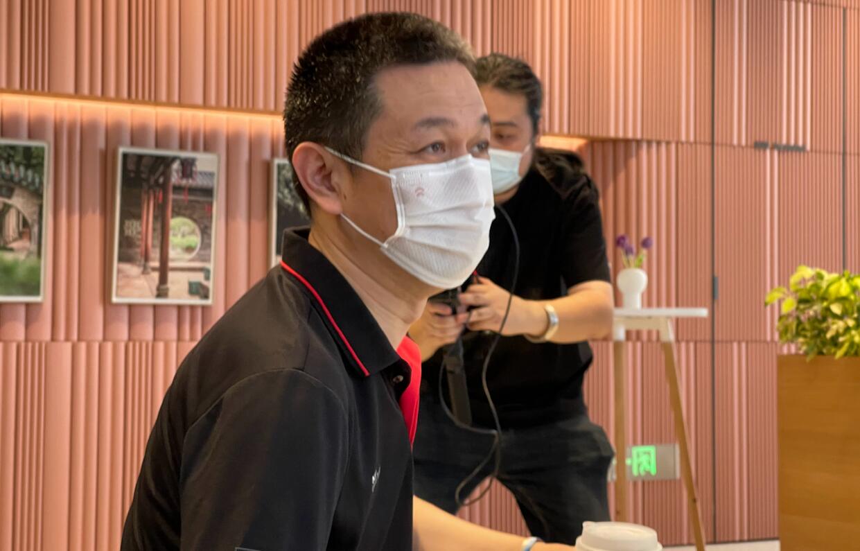 Nio's phone project progressing well, with teams in Shanghai and Shenzhen, says William Li