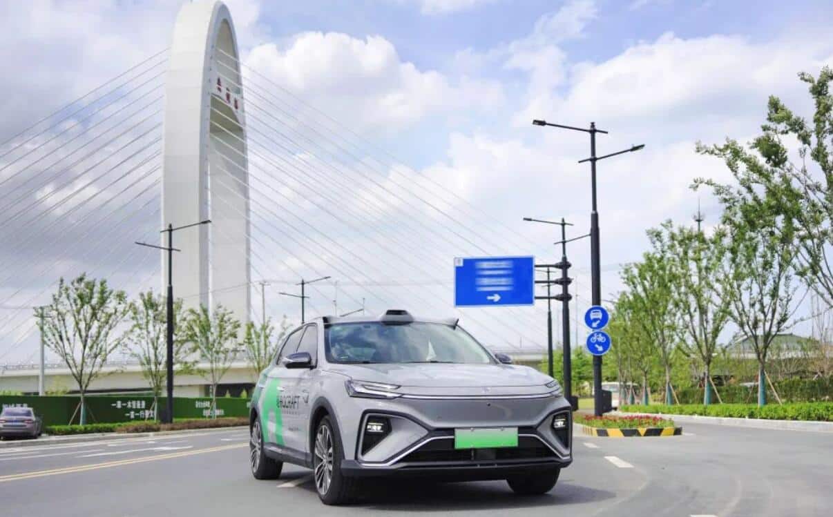 Chinese autonomous driving startup QCraft unveils local chip-based ADAS solution