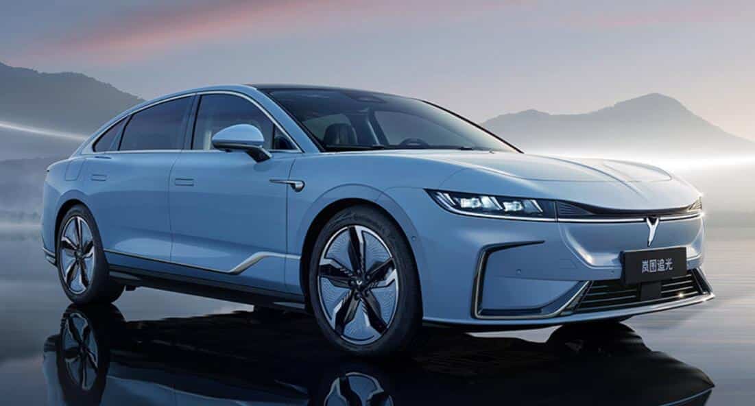 Voyah unveils its first sedan, offers selling points similar to Nio ET7