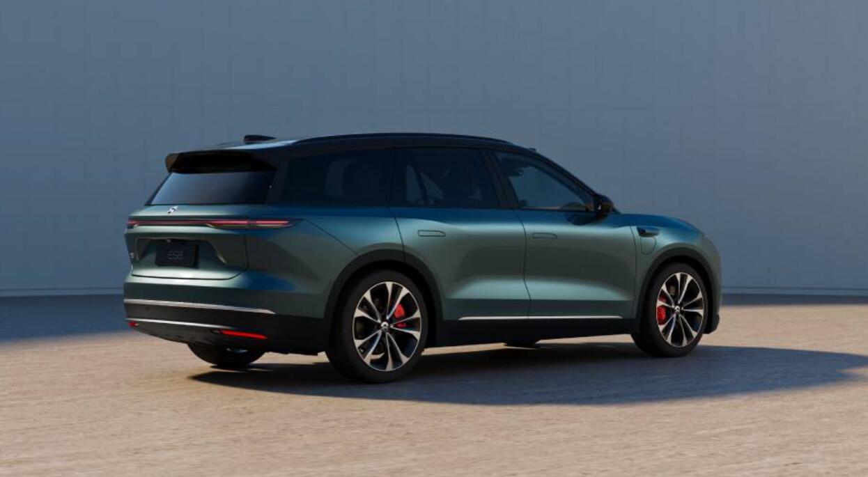 Nio kicks off product super cycle with launch of EC7 and new ES8