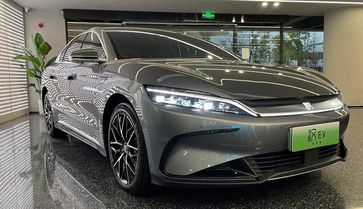 Fitch expects China's NEV sales to maintain strong growth, while ICE vehicle sales to decline