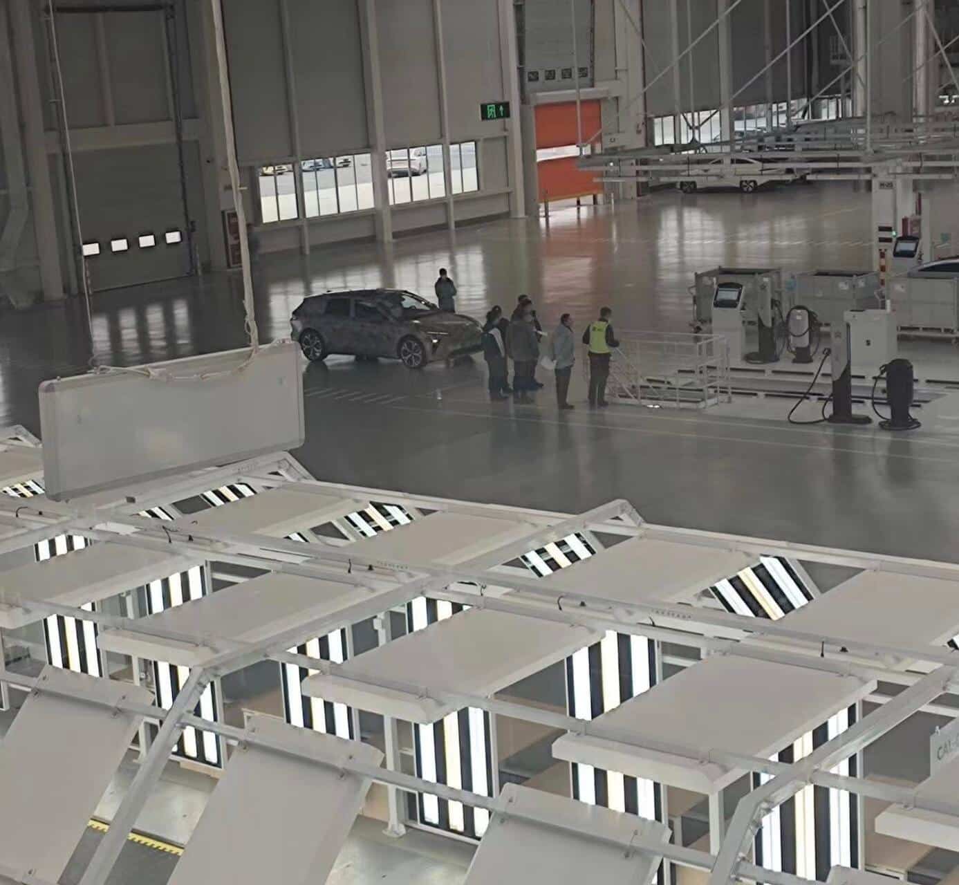 Spy shot: ET5 shooting brake seen at Nio's F2 plant