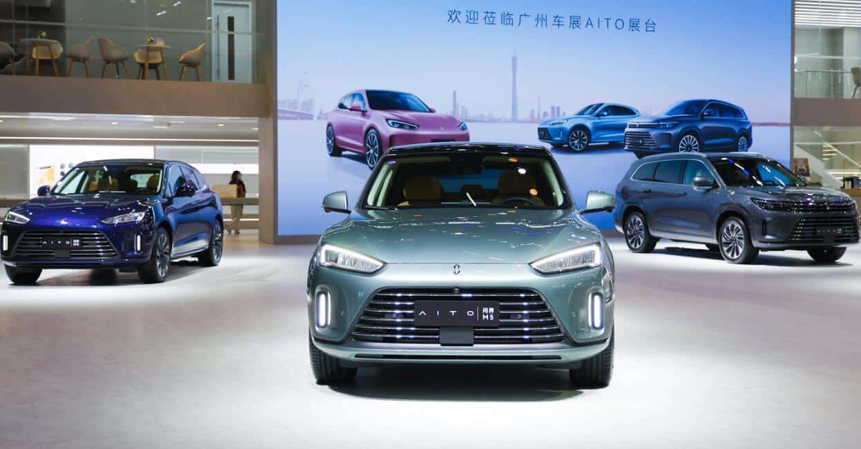 Seres, Huawei sign deal on joint business, aim to sell 1 million NEVs by 2026