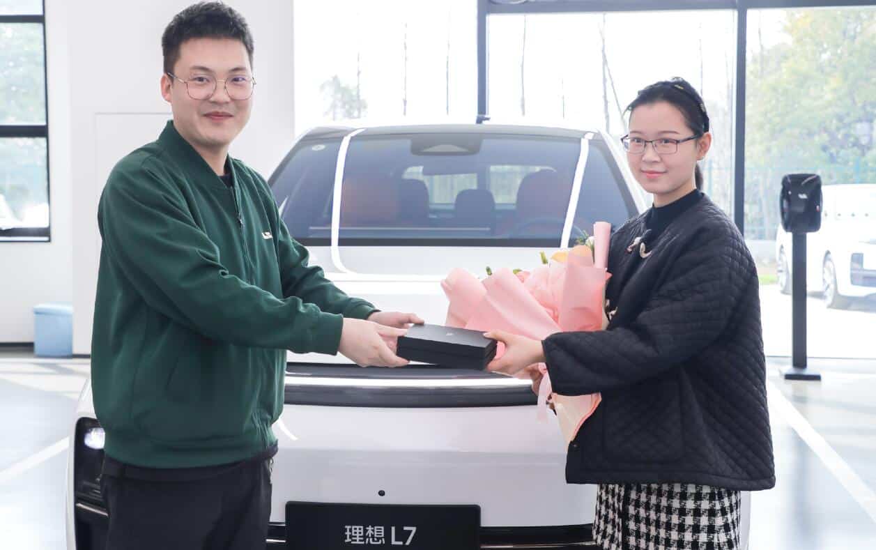 Li Auto begins deliveries of its first 5-seat SUV Li L7