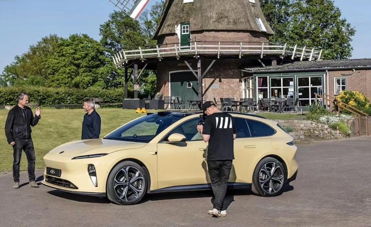 Nio may launch ET5 Touring on Jun 15, more photos revealed