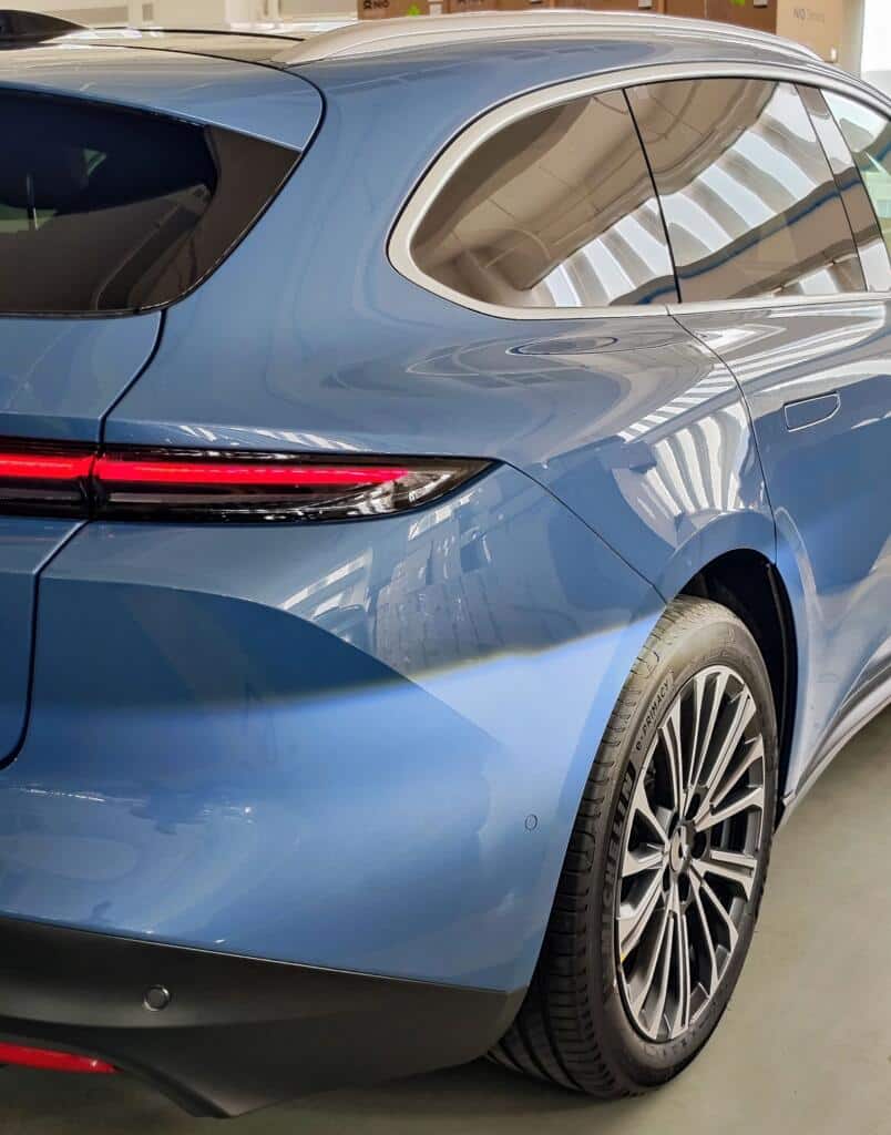 ET5 Touring said to be available at Nio showrooms in China starting Jun 10