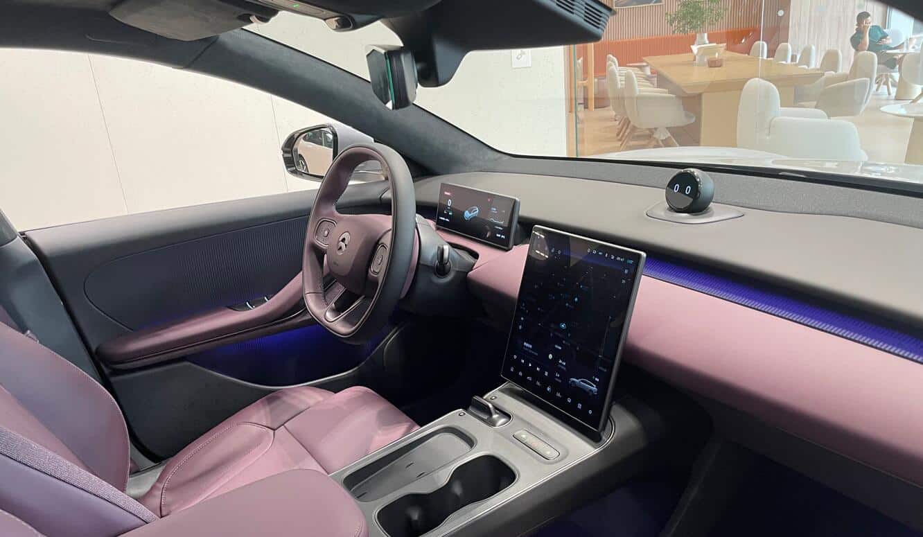 Store visit: First impression of Nio ET5 Touring