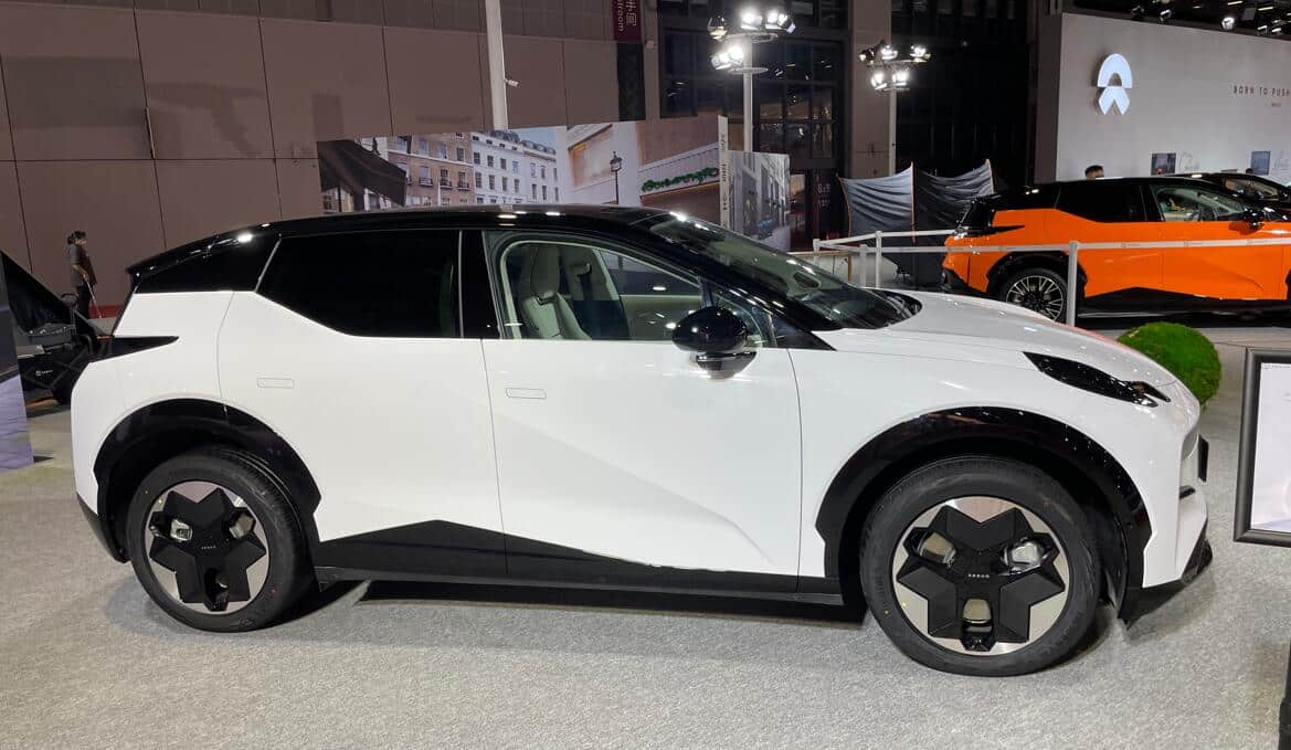 Zeekr starts pre-sales of Zeekr 001 and Zeekr X in Europe, deliveries to start within this year