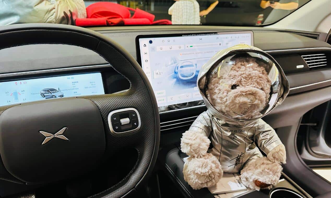 Xpeng starts deliveries of new SUV G6 in China