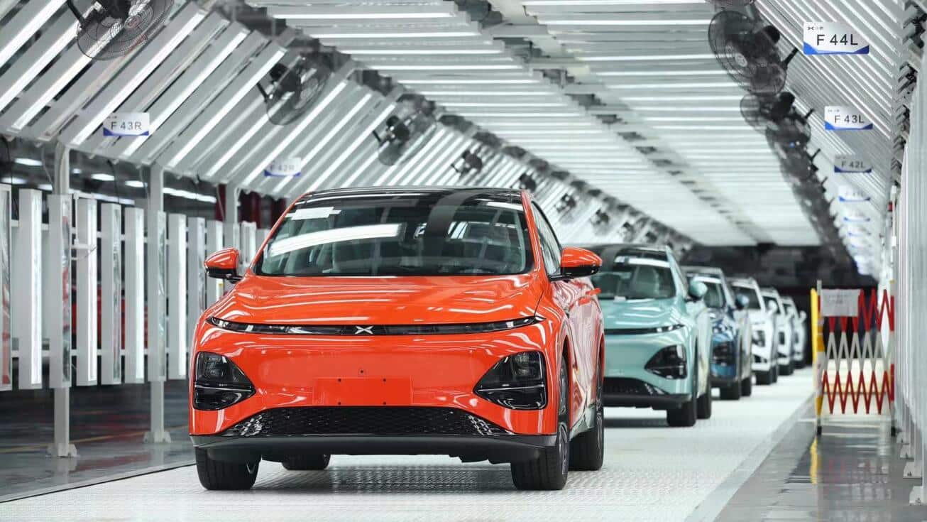 Xpeng starts deliveries of new SUV G6 in China