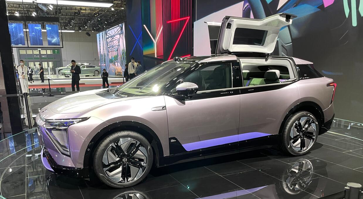 HiPhi launches HiPhi Y with starting price almost same as Nio ES6 to target mainstream premium EV market