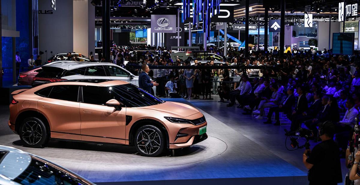BYD at Chengdu auto show: Seal DM-i and new Tang start pre-sale, Song L makes debut