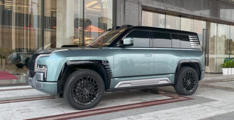 BYD's ultra-luxury Yangwang U8 has over 30,000 orders, report says