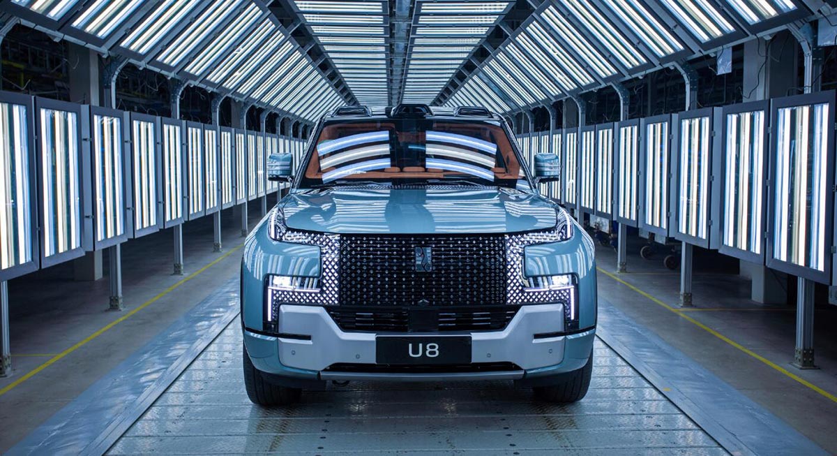 BYD Yangwang U8's 1st production cars roll off line, deliveries to start soon