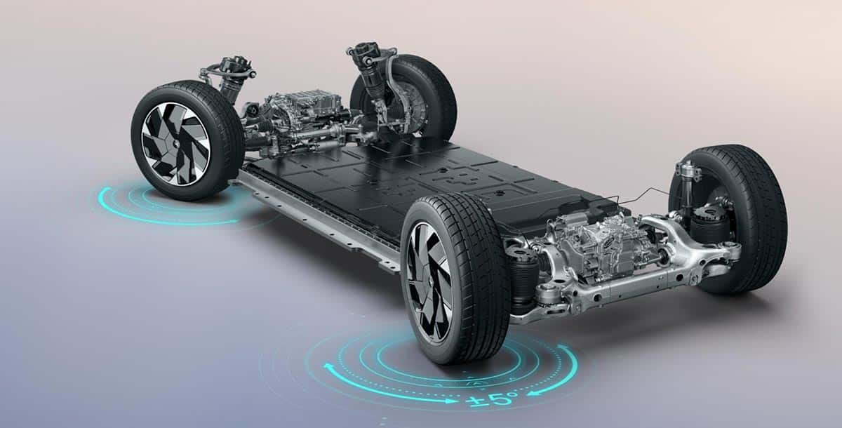 Xpeng officially unveils X9 MPV, starts pre-sales at far lower price than Li Mega