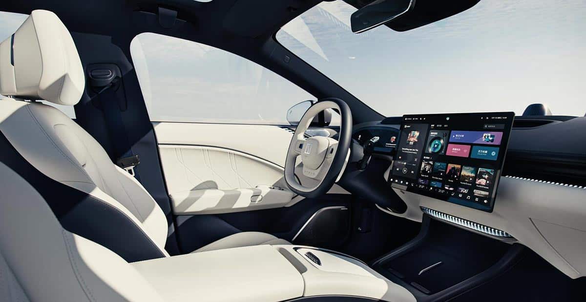 Zeekr's 1st sedan Zeekr 007 debuts, gets over 5,000 orders 30 minutes after pre-sale begins