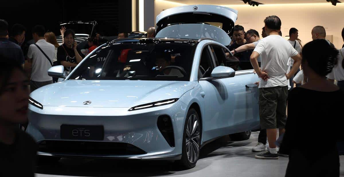 Nio starts displaying vehicles at used car trading platform Uxin's outlets to reach more customers, report says