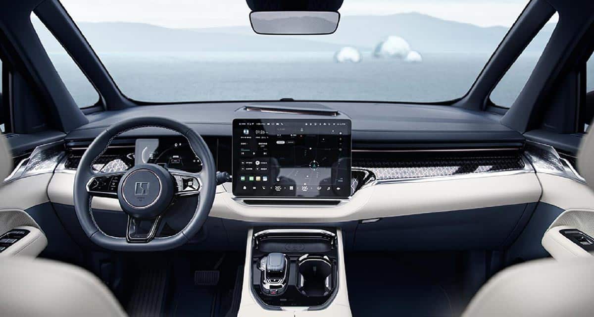 Zeekr launches upgraded 009 MPV with small starting price hike and better features