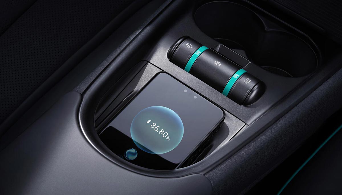 BYD launches refreshed Dolphin, reducing starting price by 15%