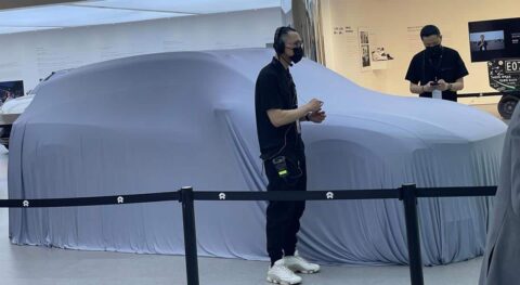 Nio's William Li asks potential Tesla Model Y buyers to wait for Alps' 1st model