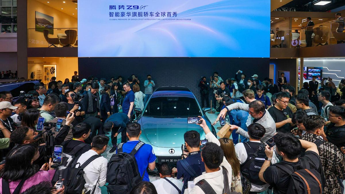 BYD Denza unveils Z9GT at Beijing auto show