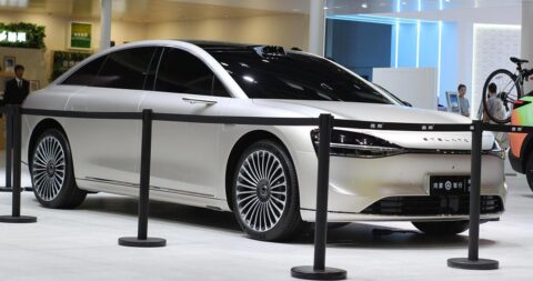 Huawei cuts price of its Tesla FSD-like software by 17%