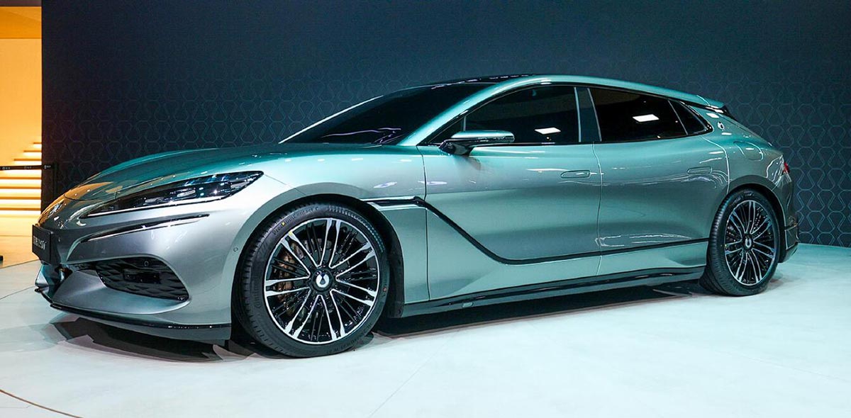 BYD Denza reveals Z9GT interior details, formal launch due at year-end