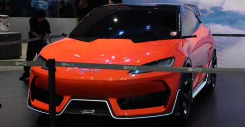 Chinese automakers to capture 1/3 of global auto market by 2030, says AlixPartners