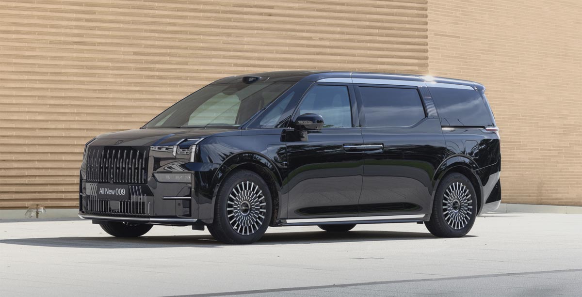 Zeekr launches updated 009 MPV and its right-hand-drive variant in HK as it ups bet on global markets