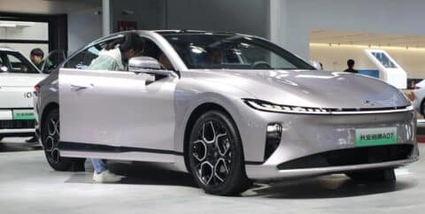 China NEV retail at 461,000 in Jul 1-21, down 2% from same period last month