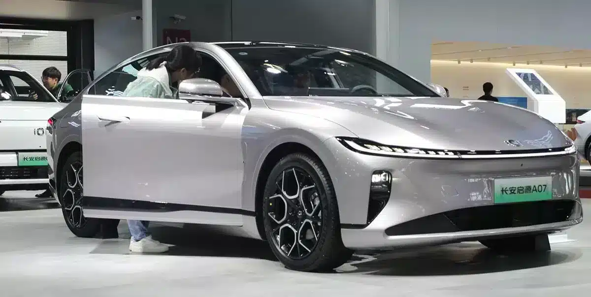 China NEV retail at 461,000 in Jul 1-21, down 2% from same period last month