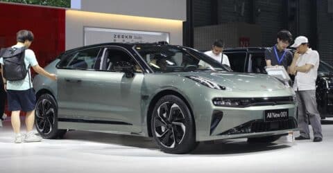 China doubles subsidies to encourage consumers to replace old cars