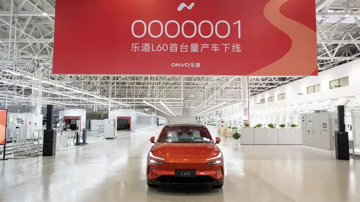 Nio Onvo sees 1st production car of L60 roll off line, interior unveiled