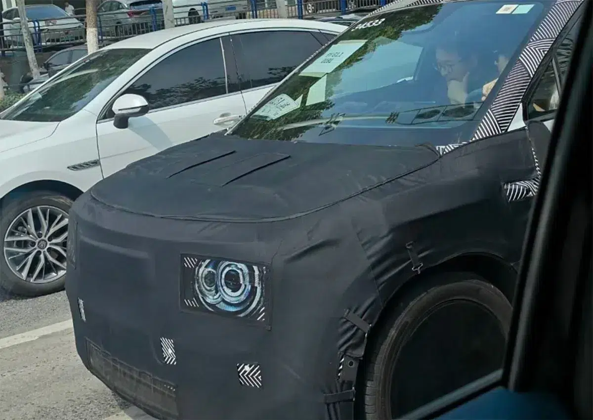 Spy shots reveal interior of Nio Firefly's debut model