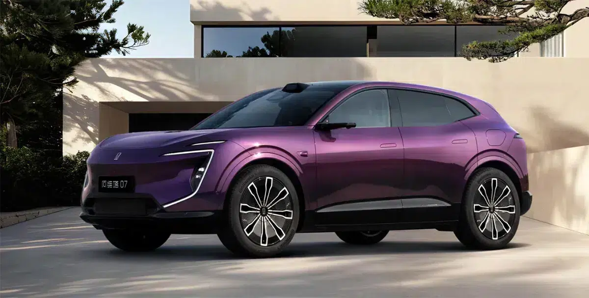 Avatr launches 07 SUV, its 1st to offer BEV and hybrid options