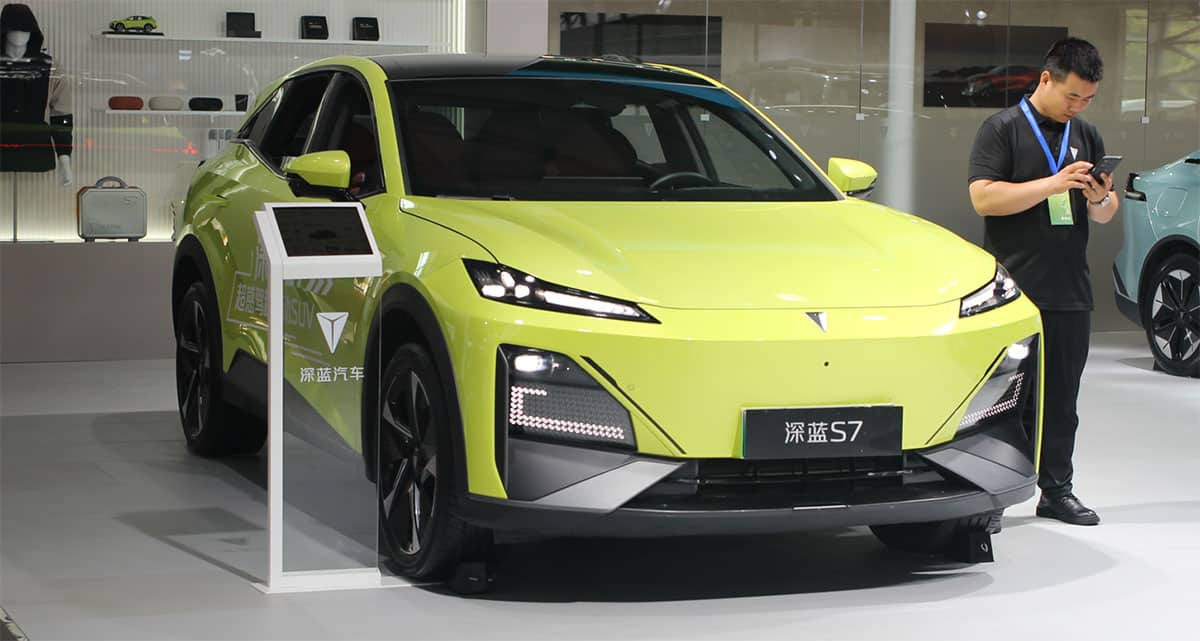 China NEV retail at 946,000 in Oct 1-27, down 1% from same period last month