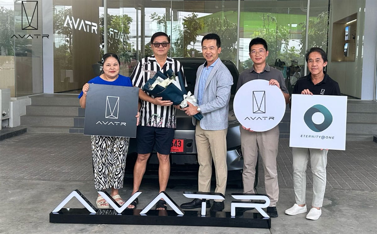 Avatr opens 1st showroom in Thailand, makes 1st local car deliveries