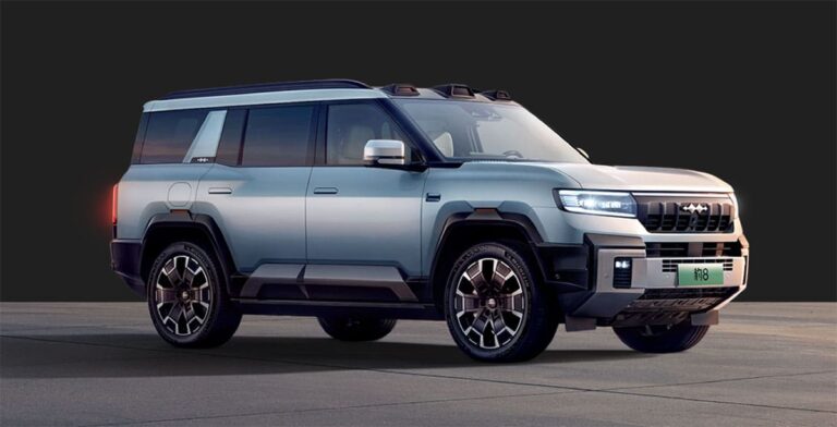 BYD Fang Cheng Bao launches Bao 8 with Huawei driver assist system, starting at $52,520