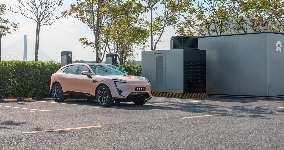 Avatr plugs into Nio's charging network
