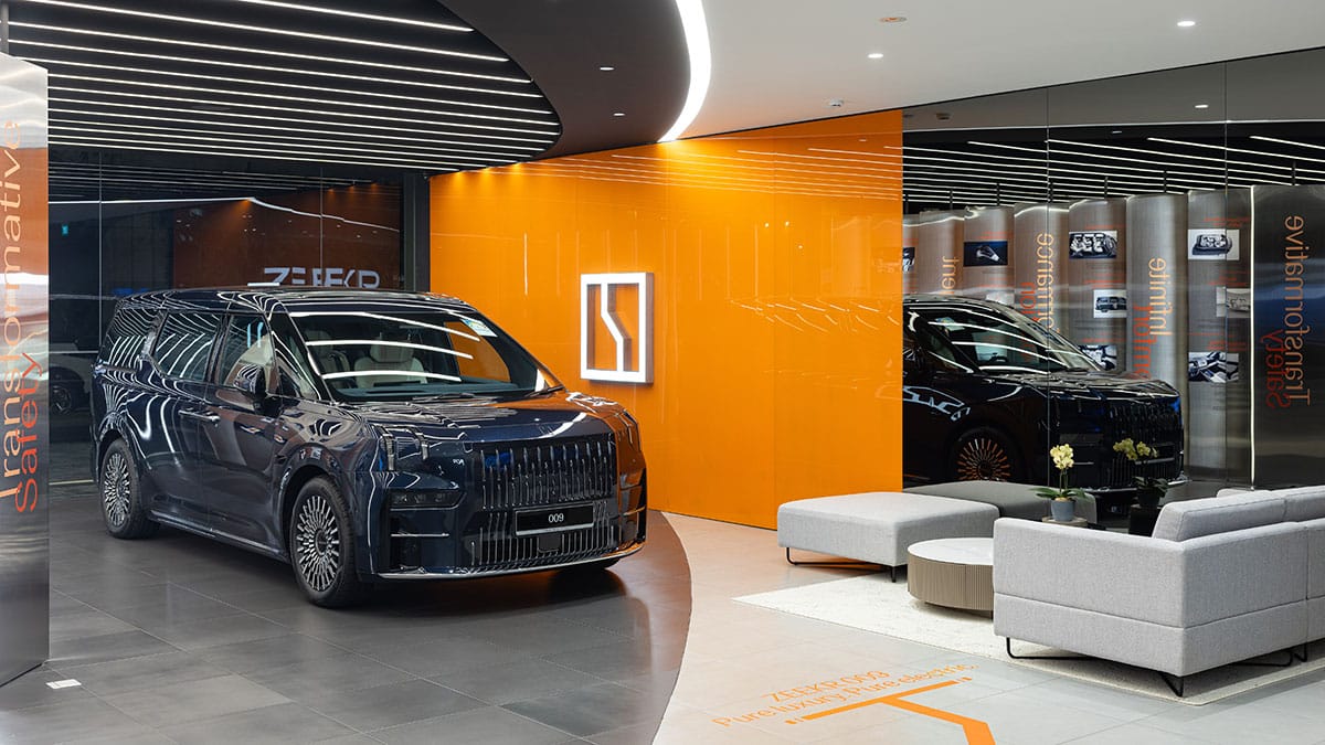 Zeekr launches 009 MPV, opens 500th global store in Singapore