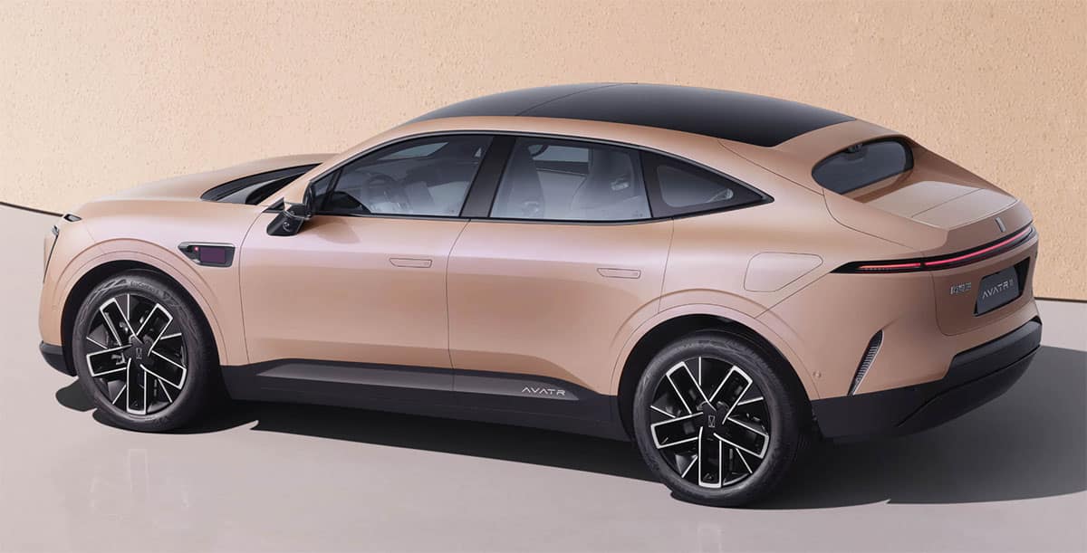 Avatr launches updated Avatr 11 SUV, adds hybrid variants on top of BEVs