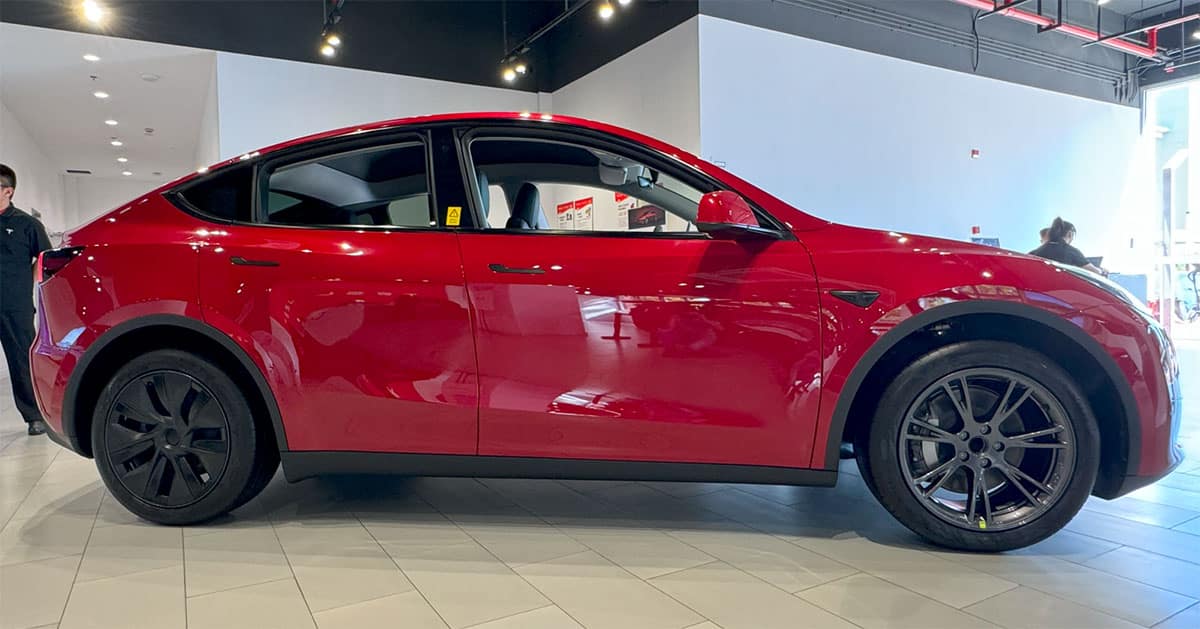 Tesla offers final payment reduction for existing Model Y cars in China, extends 5-year 0-interest financing to Jan 31