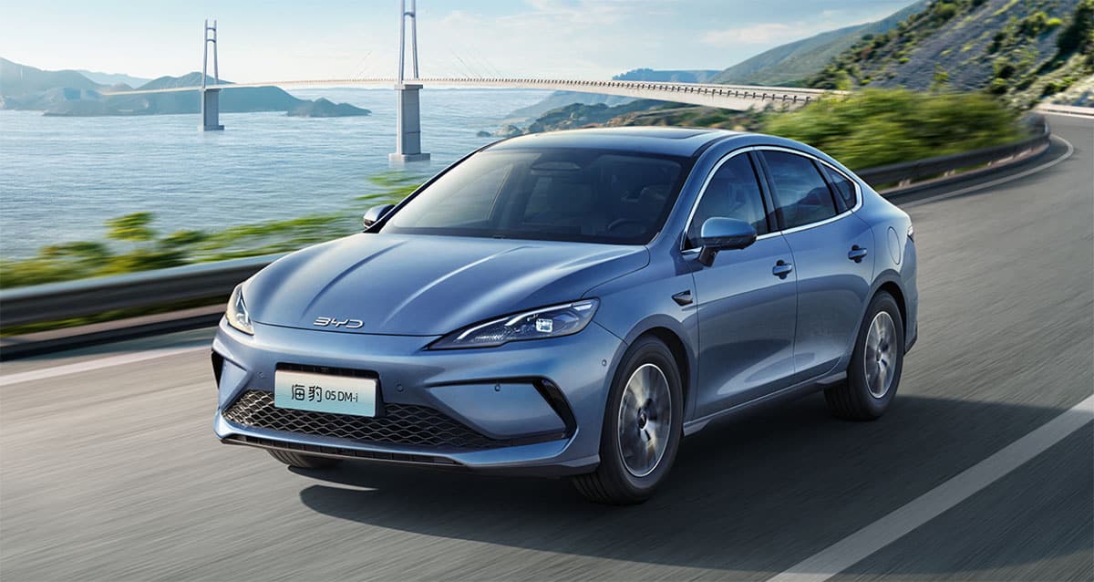 BYD begins pre-sales of Seal 05 DM-i hybrid sedan, starting at ,250