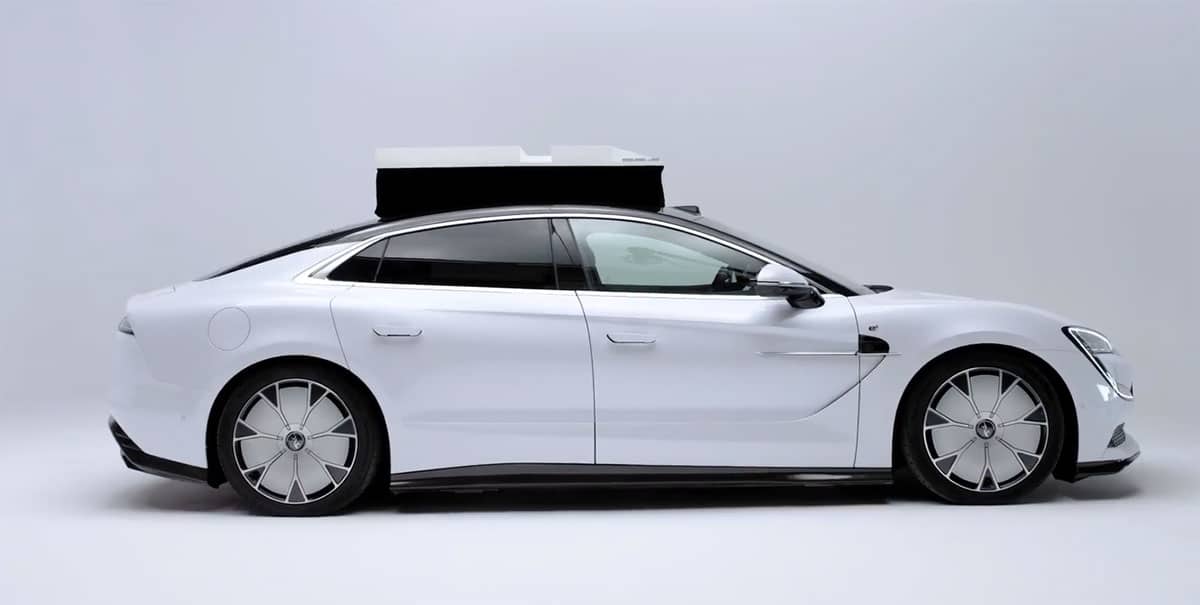 BYD Yangwang shows capabilities of U7's body control system with rooftop maze game