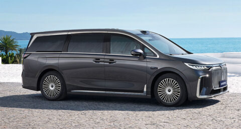 Voyah adds new variants to Dream MPV with Huawei smart driving software