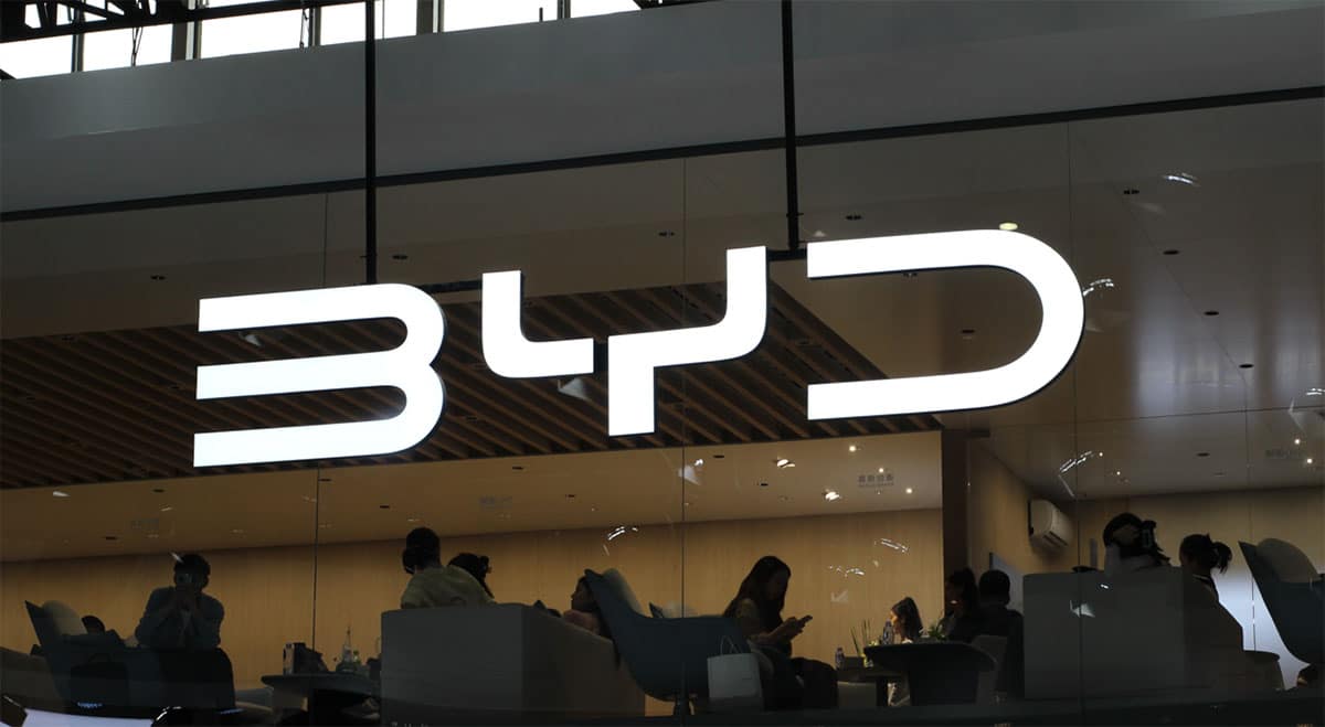 BYD seeks to raise up to .2 billion in HK primary placement, report says