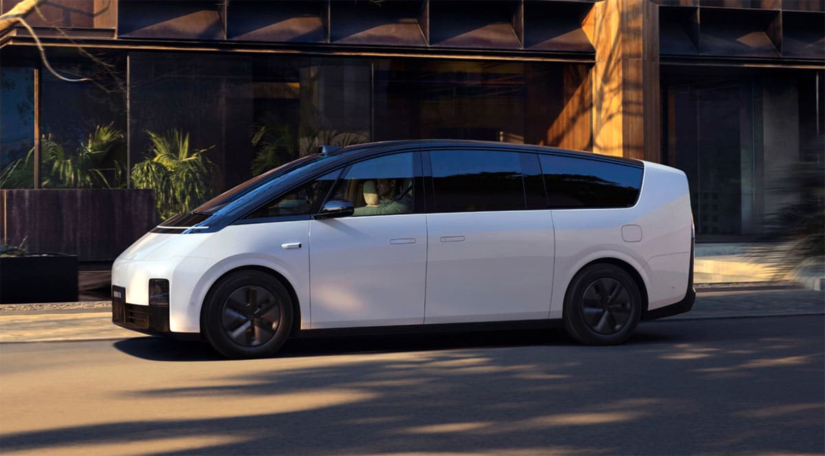 Li Auto starts taking pre-orders for updated Li Mega MPV, deliveries to begin in May