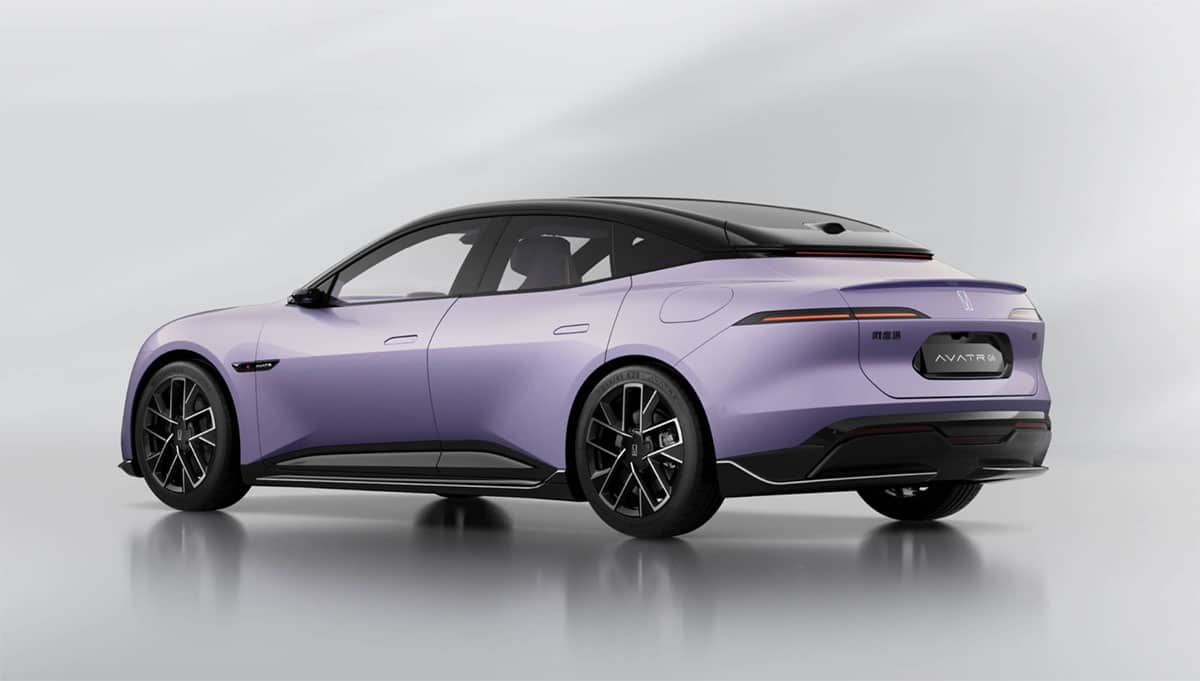 Avatr begins pre-sales of Avatr 06 sedan, official launch set for Apr